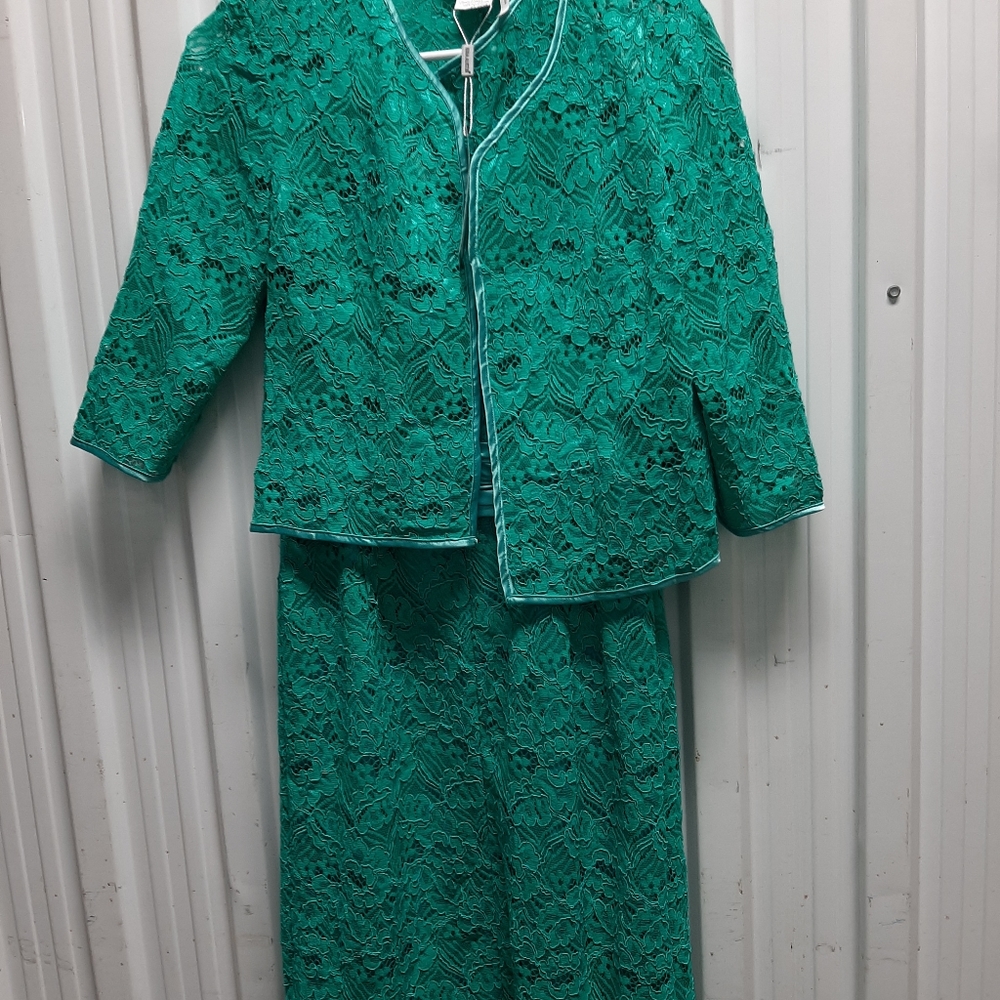 Ladies clothing